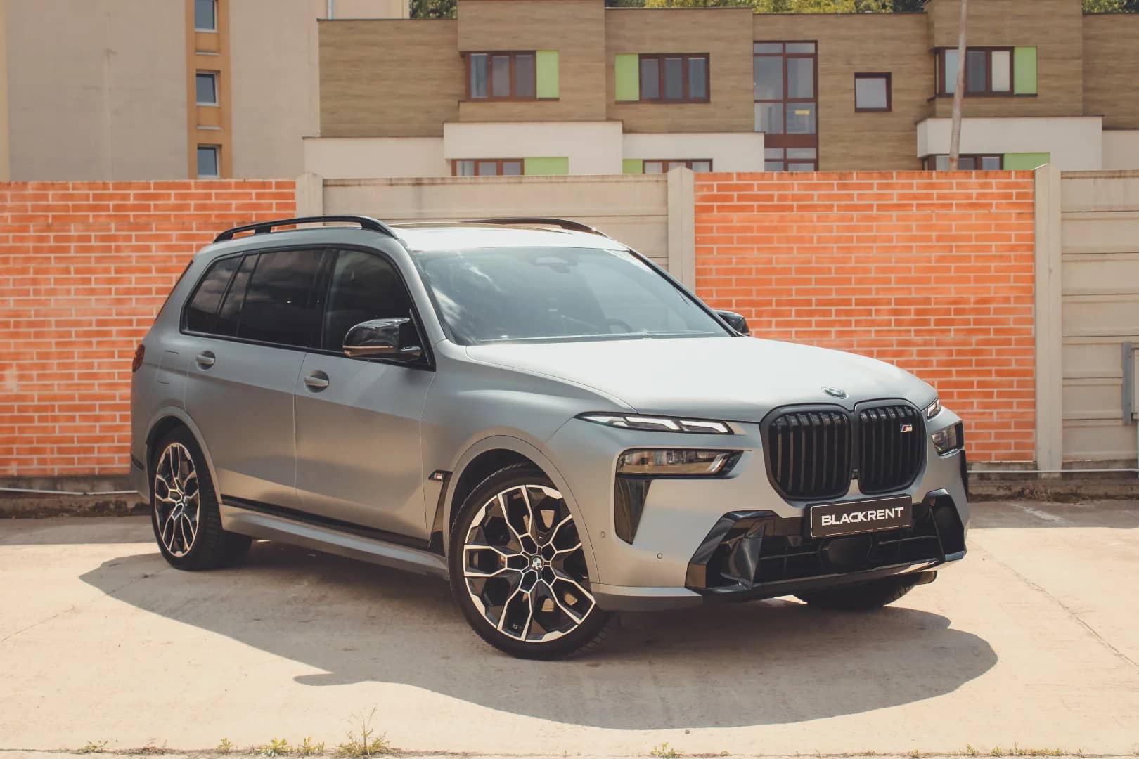 BMW X7 2025 - Kliknutím zobrazíte detail vozidla BMW X7 2025 petrol - Náhľad prémiového vozidla v BlackRent autopožičovni na Slovensku za 218,50€/deň